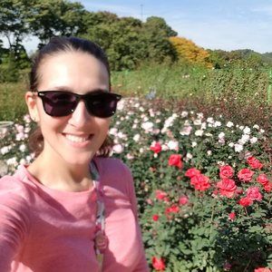 Meet your Posher, Raquel